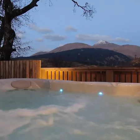 Hot Tub Lodge With Stunning View Taynuilt Exterior photo